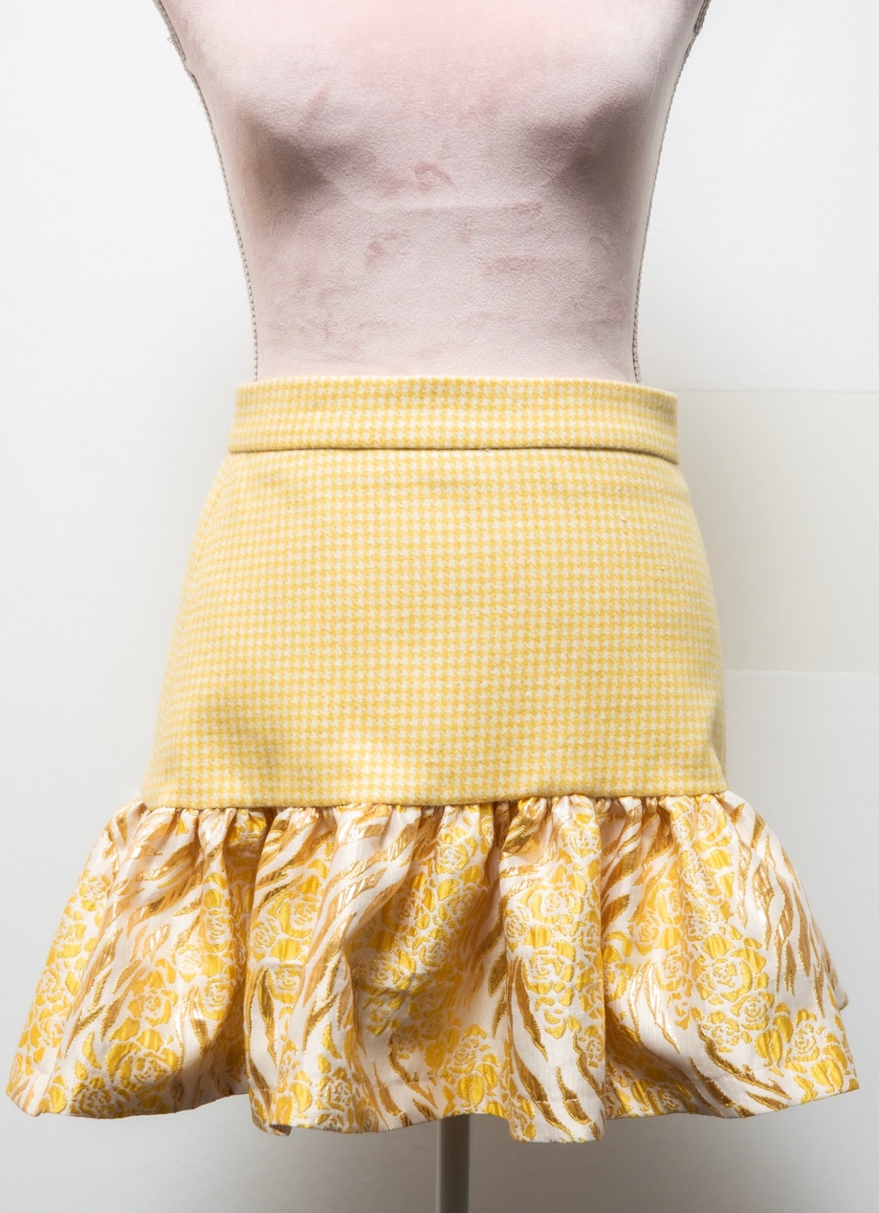 Gonna Kiki in Lana con Balza in Broccato Giallo Limone