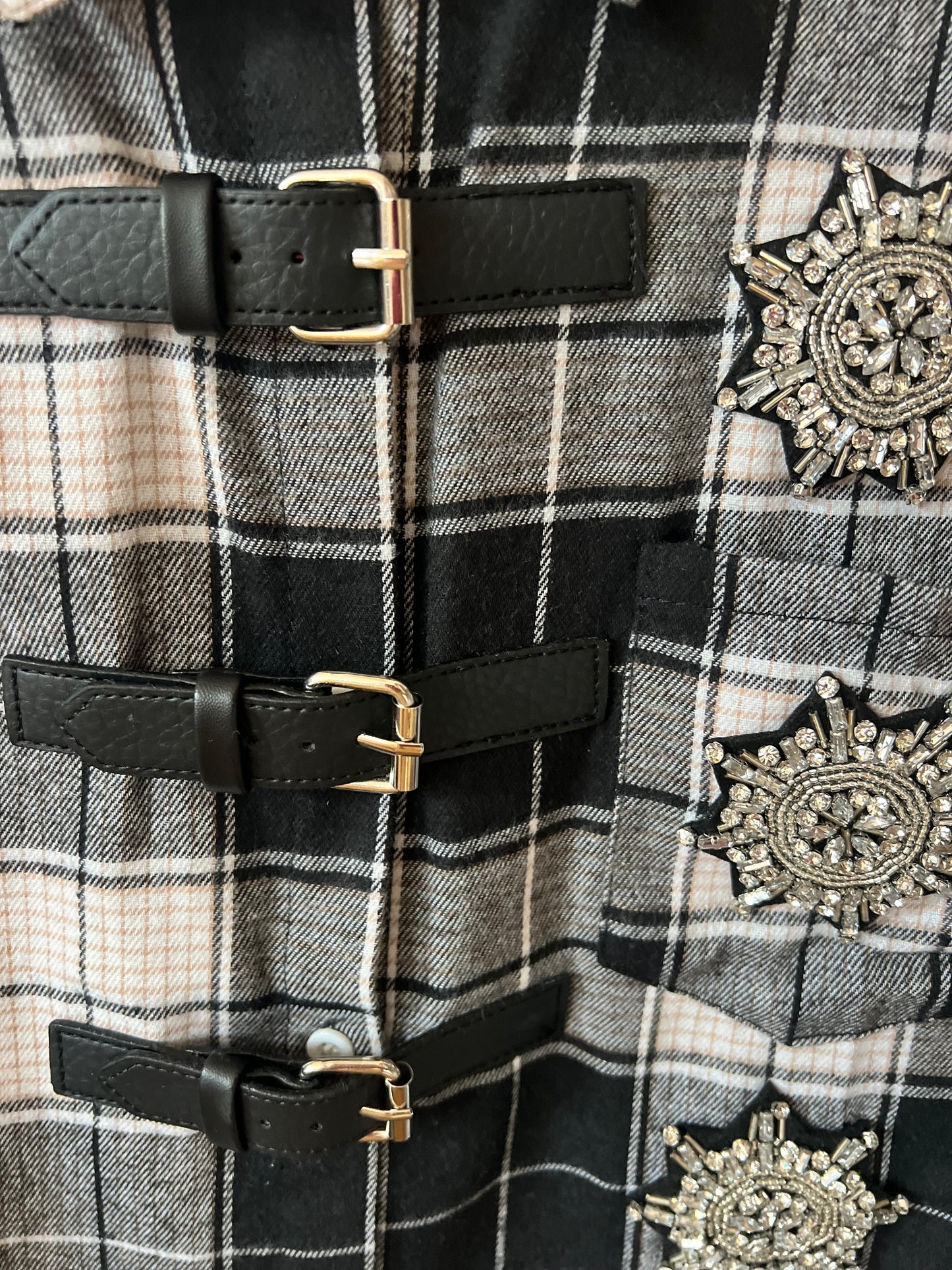 Camicia Bianca Quadri Neri Lacci e fiocchi di neve